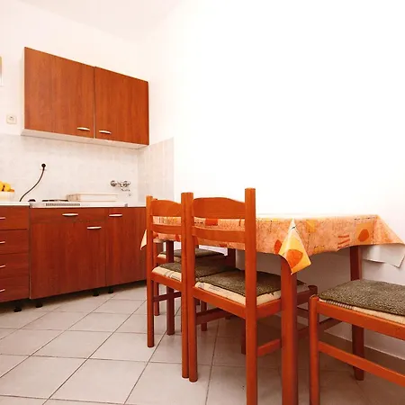 Apartment Rovanjska 6209a *